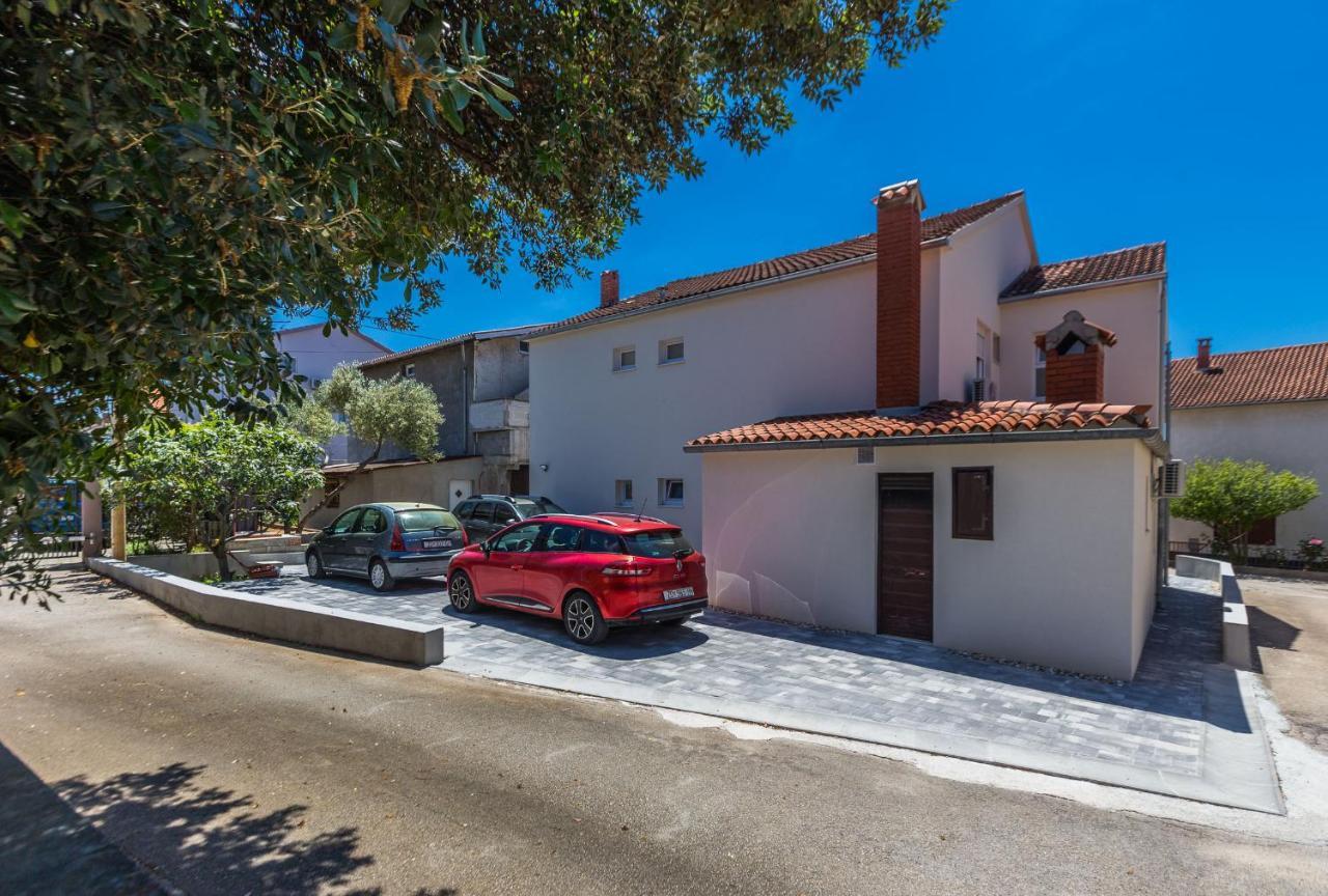 2Sis 2 Apartments Ζαντάρ Εξωτερικό φωτογραφία